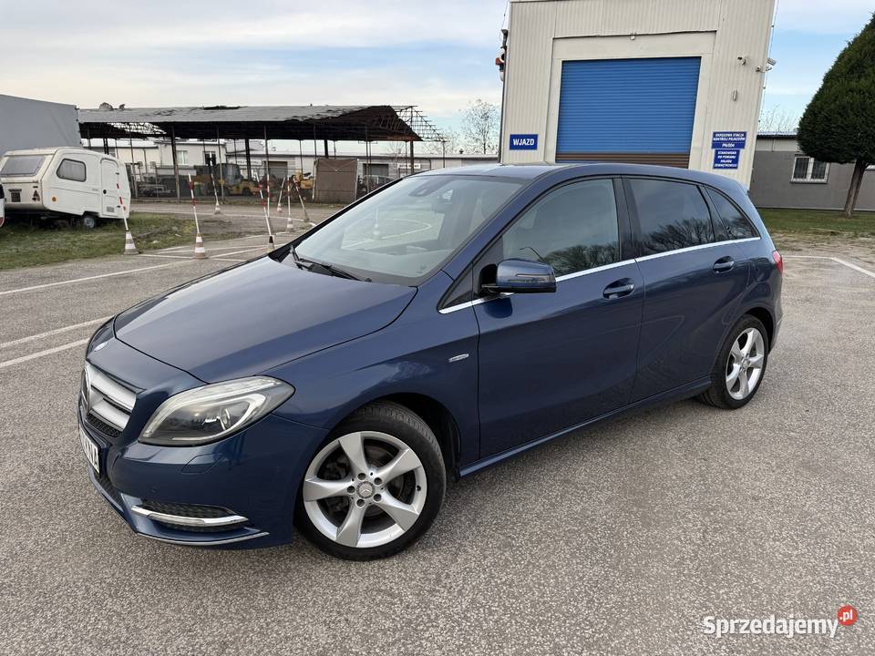 Mercedes B 16 BENZYNA Klimatyzacja Nawigacja Konin