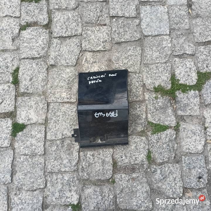 Cadillac SRX 15852340 przód prawa nakładka dolnośląskie Mietków
