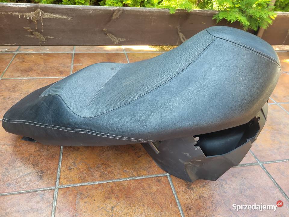siedzenia nocnik PIAGGIO CARNABY 125200 0711r Siedzenia Piła