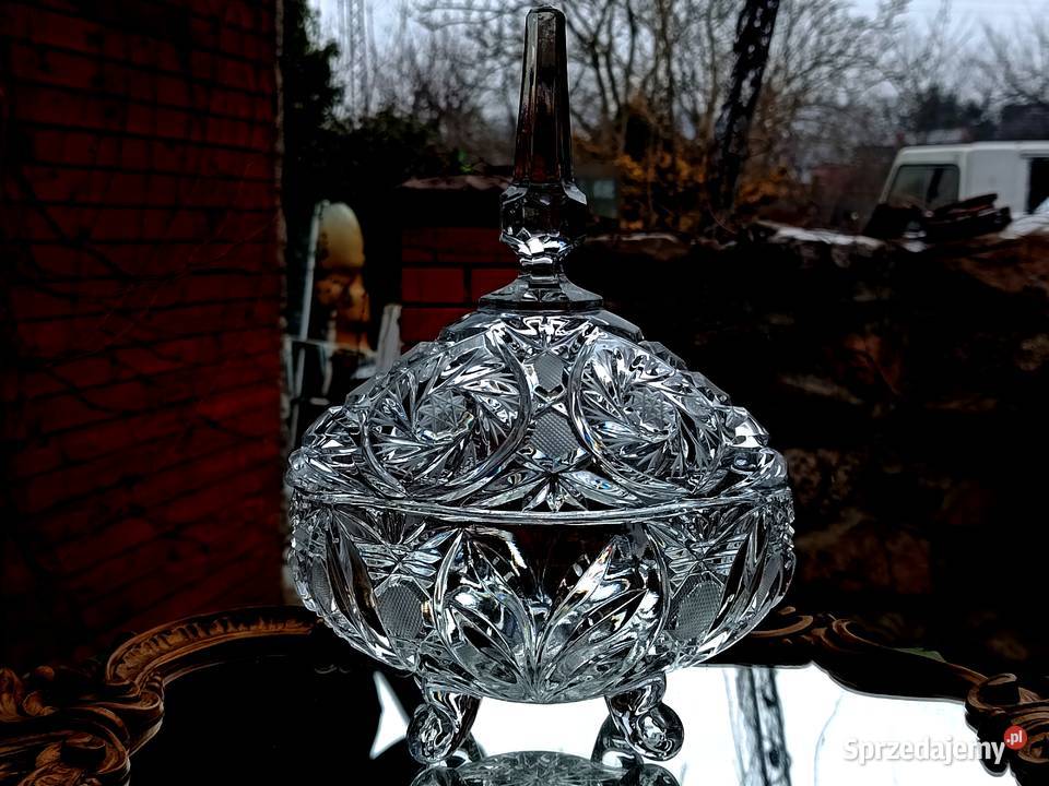 Piękna duża bomboniera kryształowa Porcelana i szkło Klenica