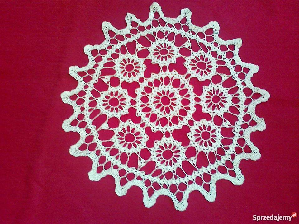 serweta z kwiatami brugijskim