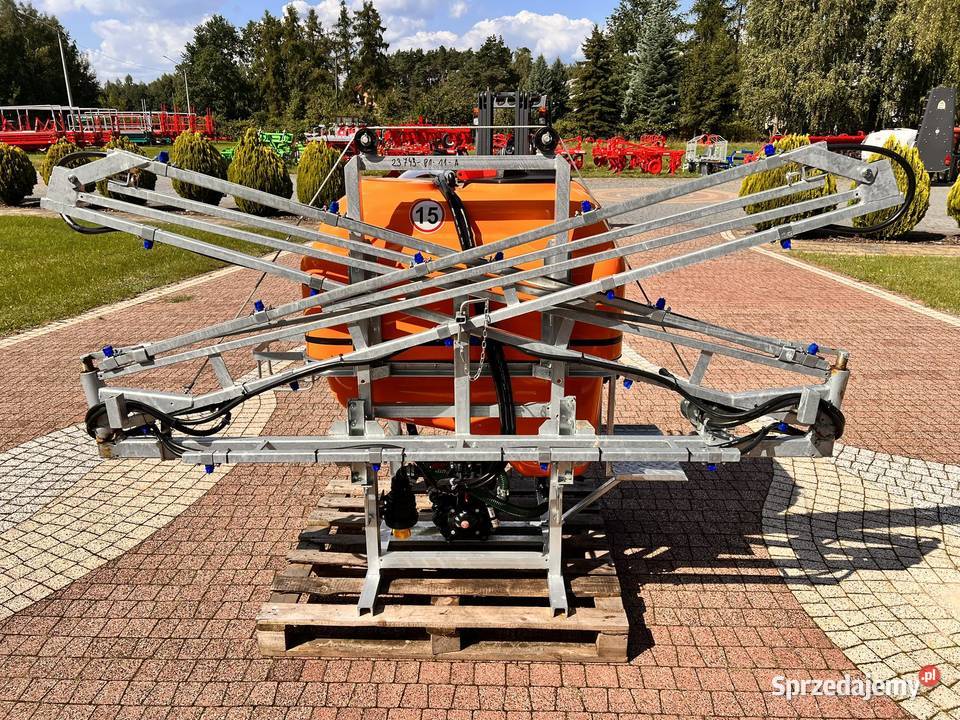 Opryskiwacz polowy Agrola 400l 12m zawieszany Grójec
