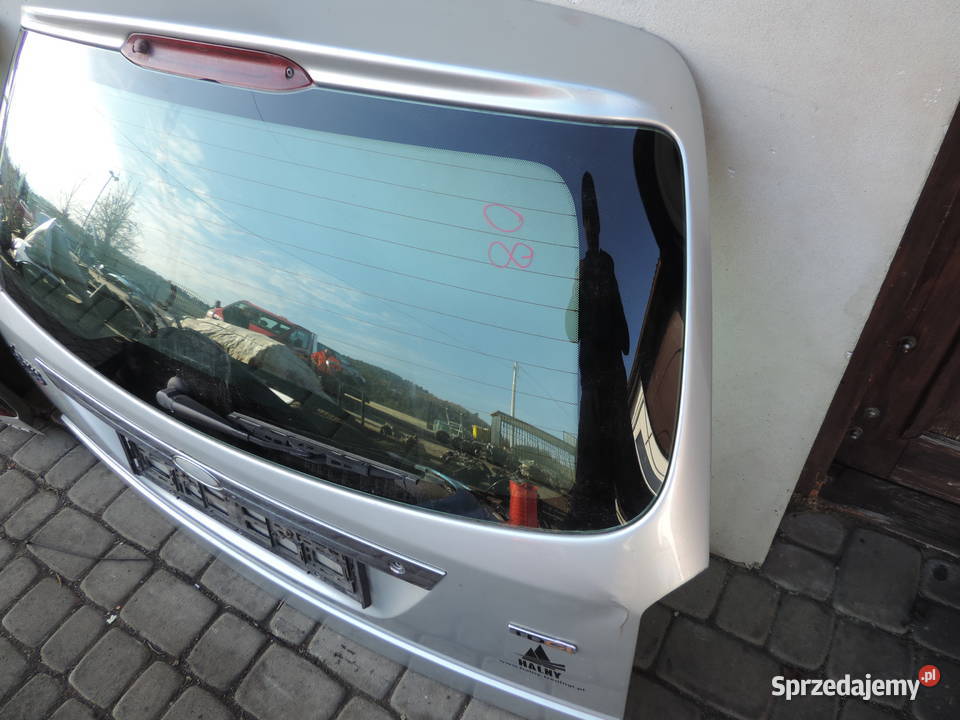 FORD FOCUS MK1 KOMBI KLAPA BAGAŻNIKA TYŁ KOLOR Nowy Sącz