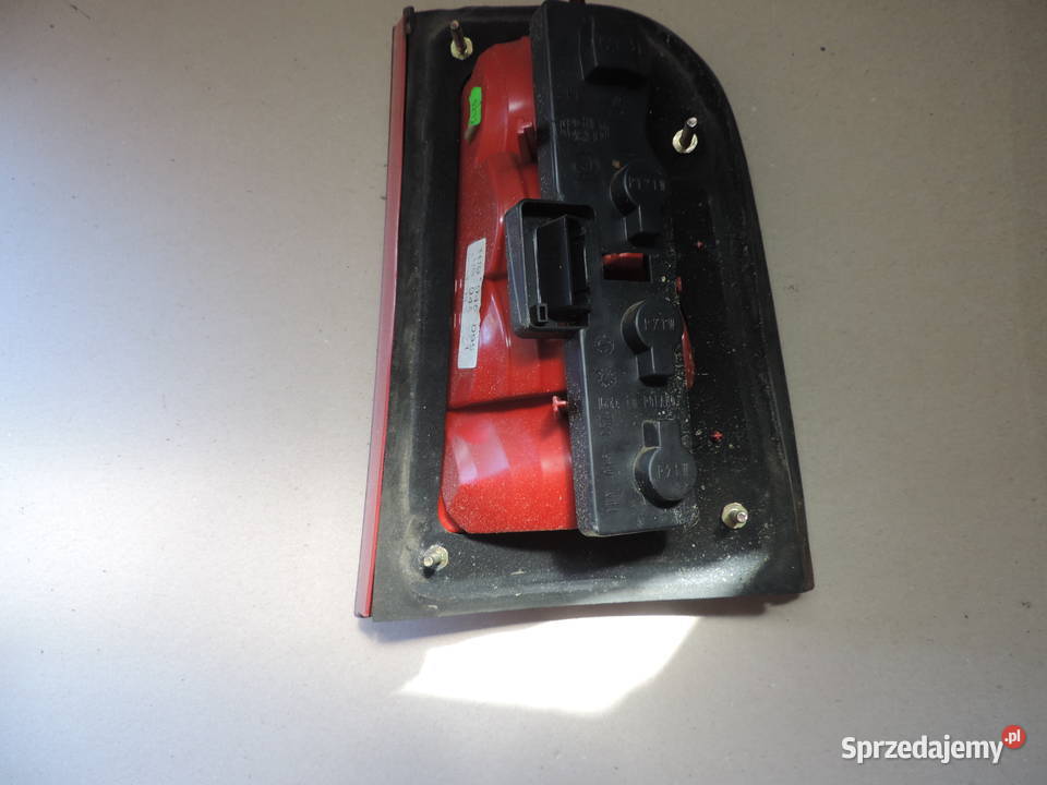 SKODA OCTAVIA 1 KOMBI LAMPA LEWA TYŁ Nowy Sącz sprzedam
