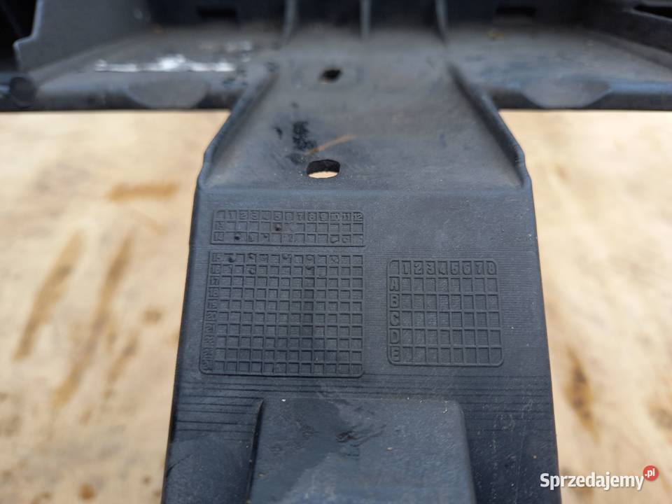 OPEL VIVARO B 16r pas przedni wzmocnienie osobowe Kielce