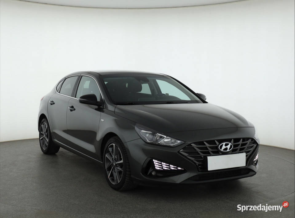 Hyundai i30 Fastback 15 TGDI MHEV nieuszkodzony Piaseczno