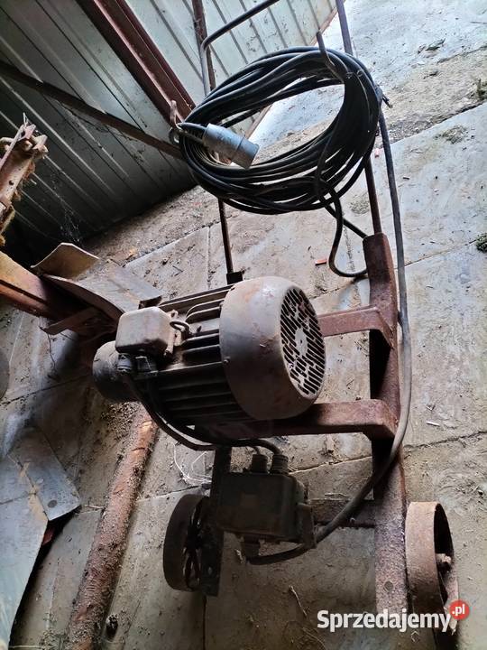 Sprzedam silnik trój fazowy na wózku Tymowa