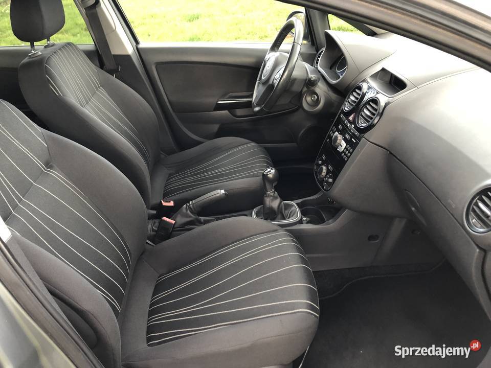 Opel Corsa 14 Klima Tempomat 5 Drzwi Bogata Rok produkcji 2010