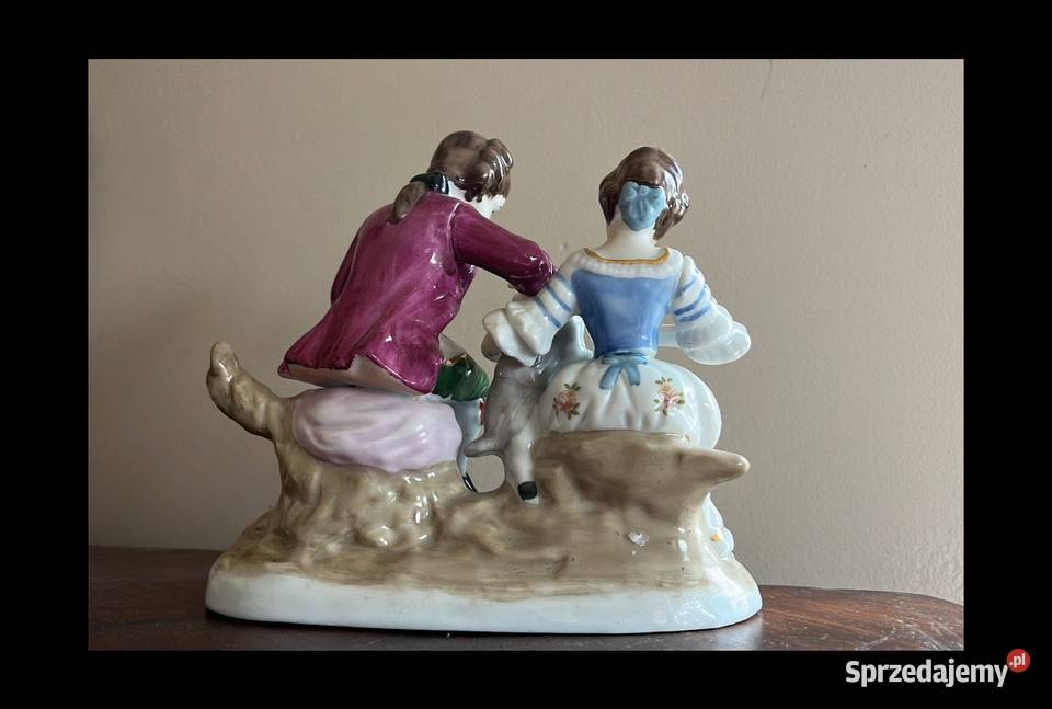 Figurka porcelanowa Pary Dworskiej z owieczką Gdańsk
