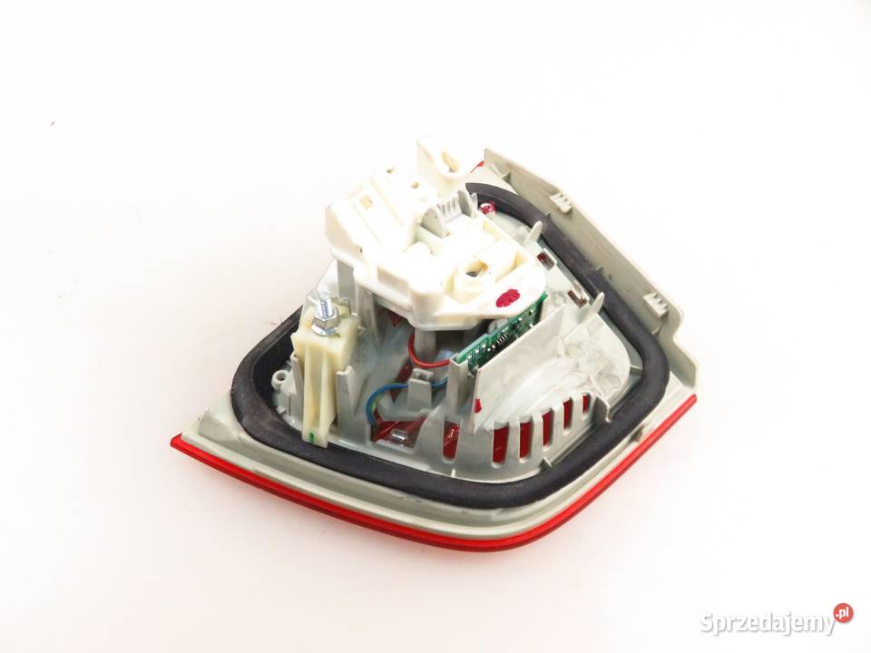 LAMPA LEWA TYLNA KLAPA BMW 3 Touring E91 7154161