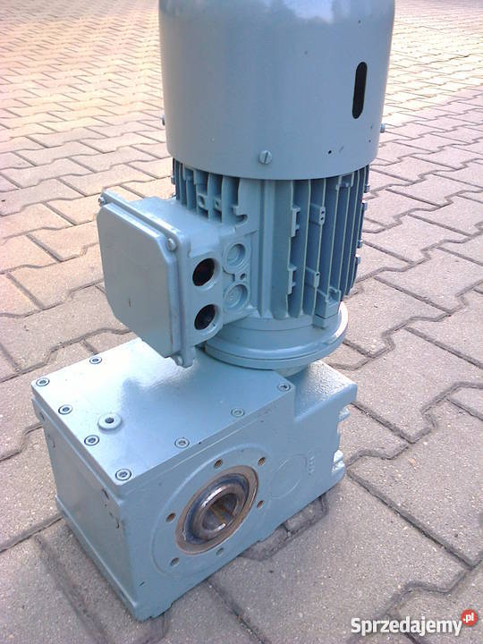 Motoreduktor 037 kW 24 obr 3faz Produkcja Leszno