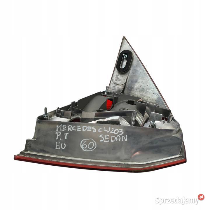 LAMPA PRAWA Mercedes W203 tylna tylnia prawy tył Chełm