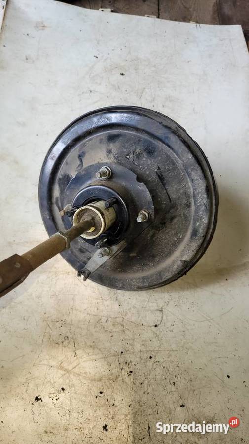 Serwo hamulcowe Audi A4 B5 8A0612105C osobowe Łagów