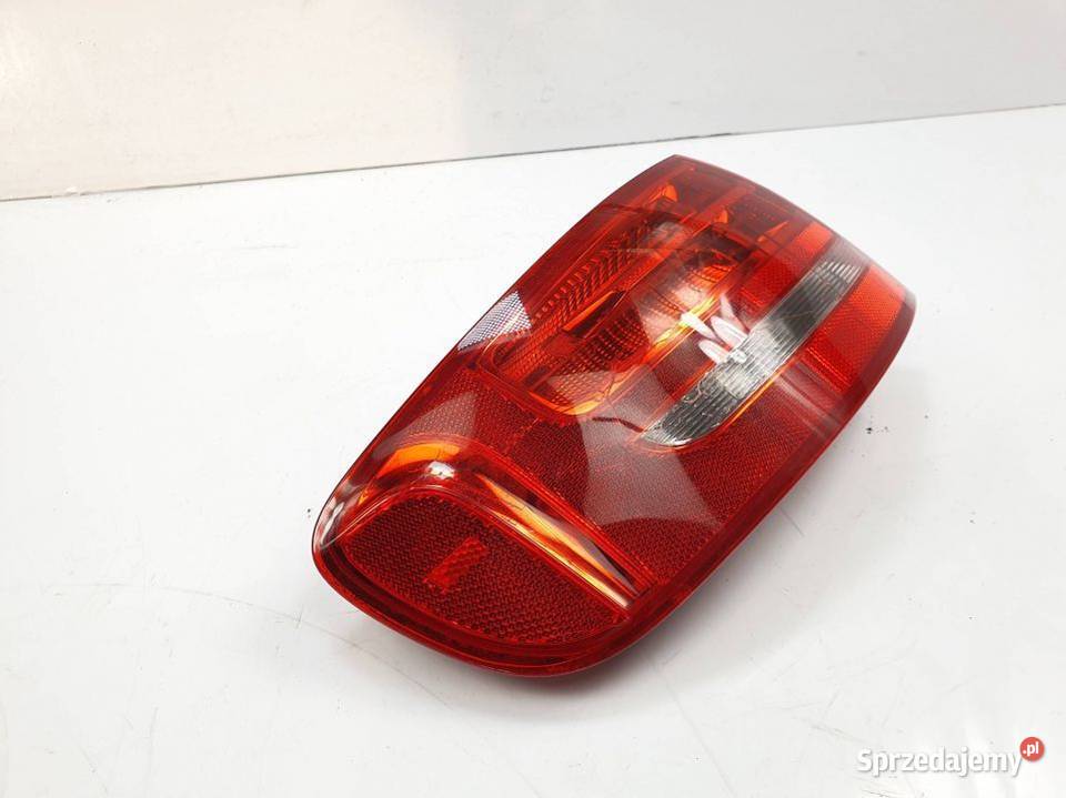 LAMPA LEWA TYŁ AUDI A4 B8 osobowe Części samochodowe Lipno
