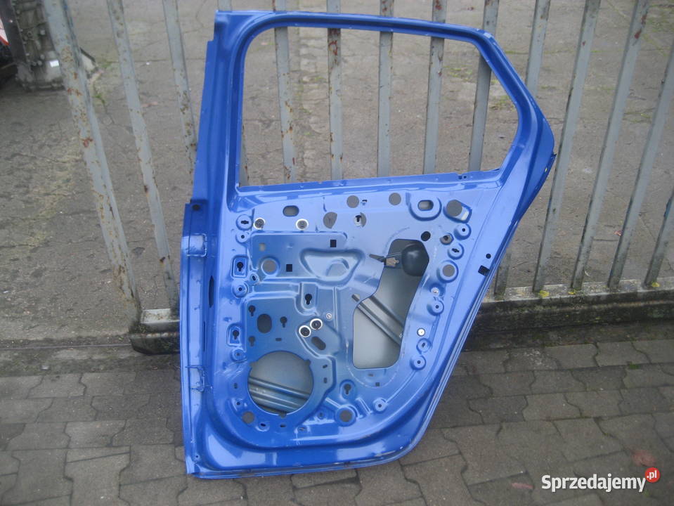 opel corsa f 1924r drzwi tył prawe uszkodzone wielkopolskie Rakoniewice