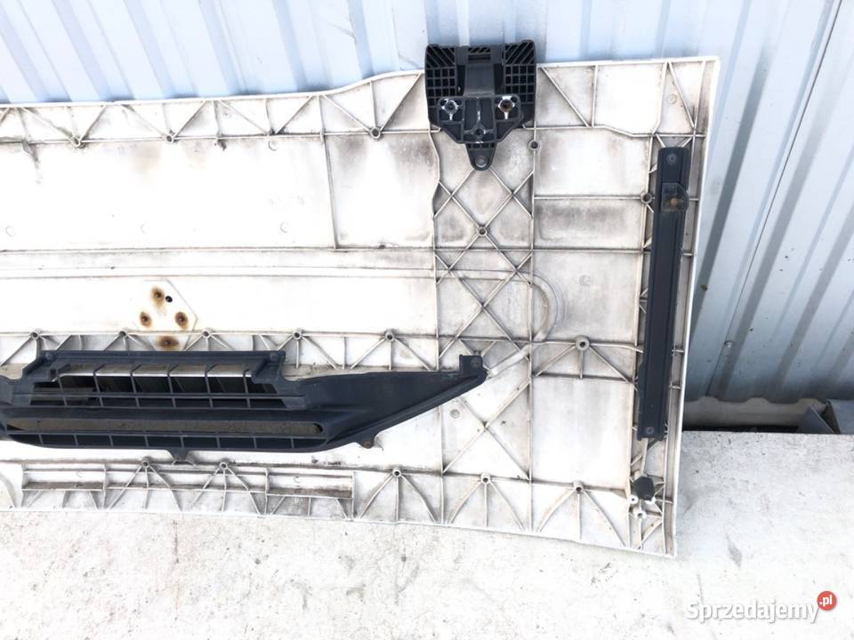 MASKA ATRAPA RENAULT TRUCKS MIDLUM Hatchback sprzedam