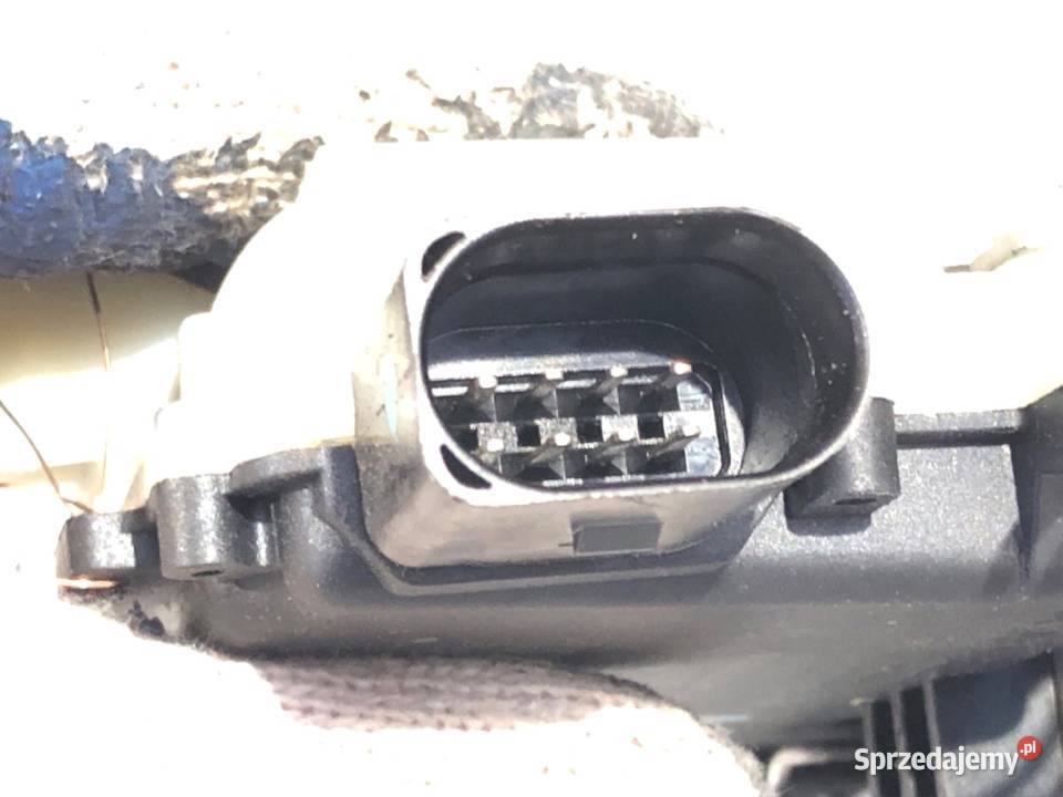 ZAMEK DRZWI PRAWY PRZÓD VW PASSAT B5 FL osobowe Zamki, wkładki i kluczyki sprzedam