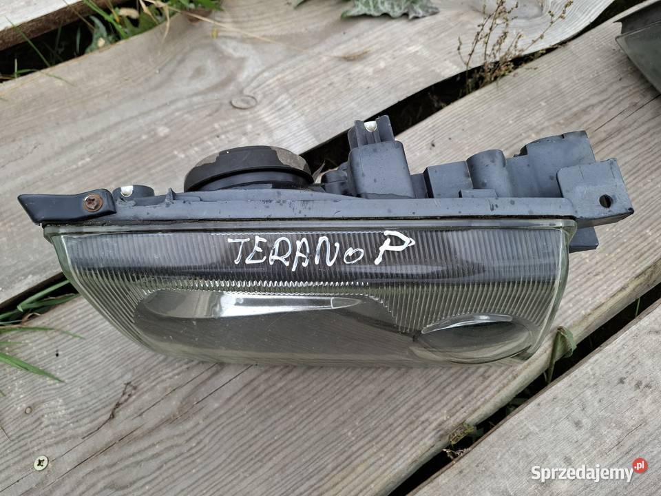 Lampa Prawa Przód Nissan Terrano 2 lubelskie Wisznice