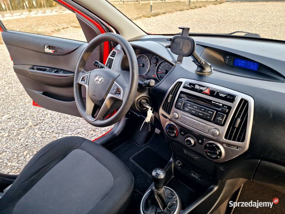 HYUNDAI i20 125 85 STYLE Niemcy Klima ESP Buk