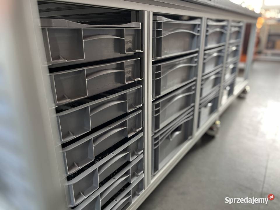 Duży stół montażowy 1250x2500mm z magazynem Niedomice