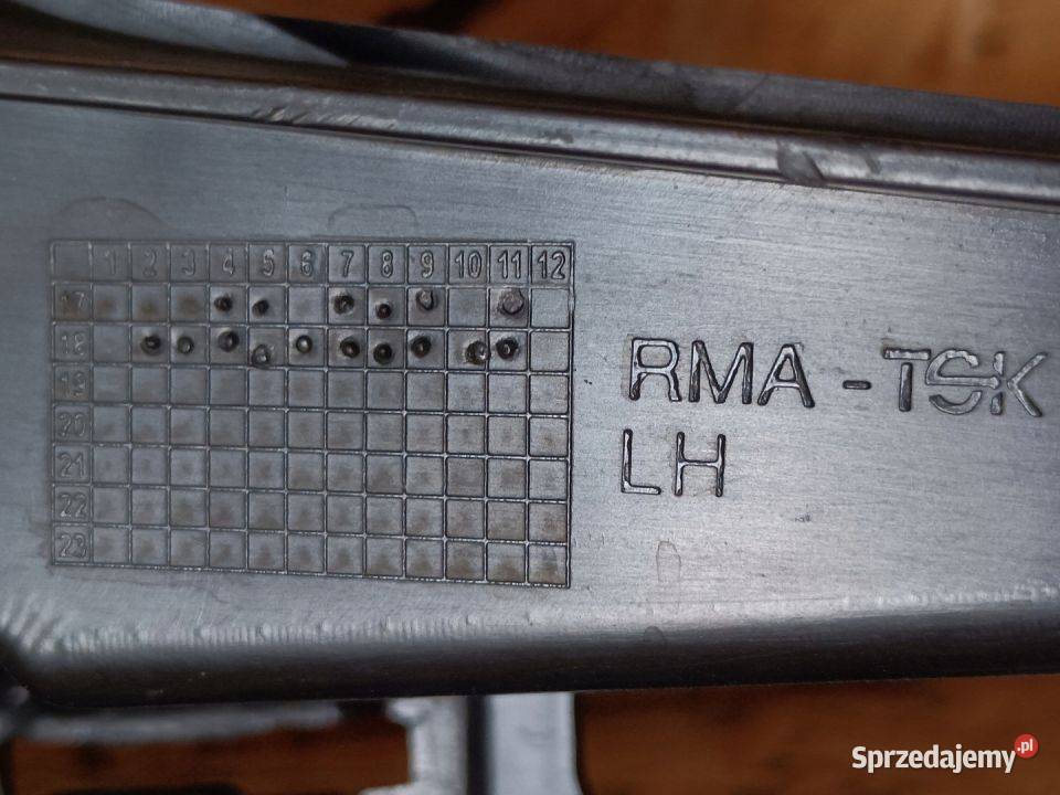 BMW F45N F46N ŚLIZG HALOGENU lewy przód 7460143 Pleszew