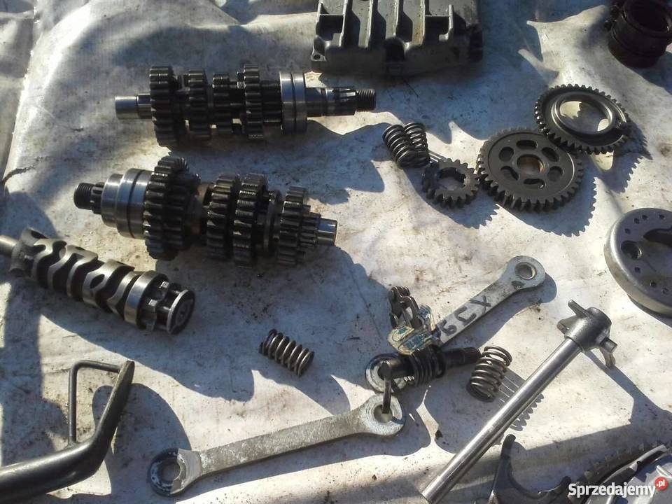 Kawasaki er 5 czesci silnikowe i nie wielkopolskie Poznań sprzedam