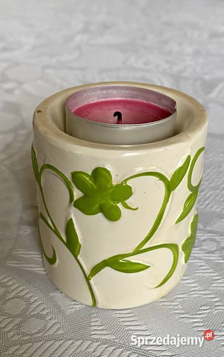 Mały świecznik ceramiczny