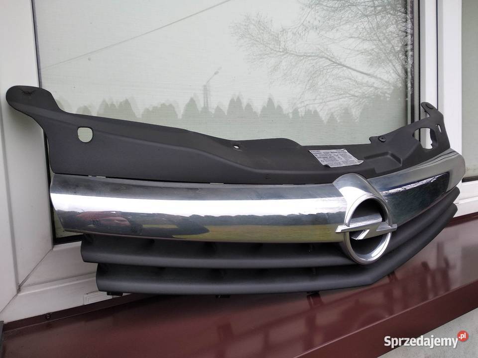 Opel Astra H GTC grill atrapa przednia 13241968 Sieradz