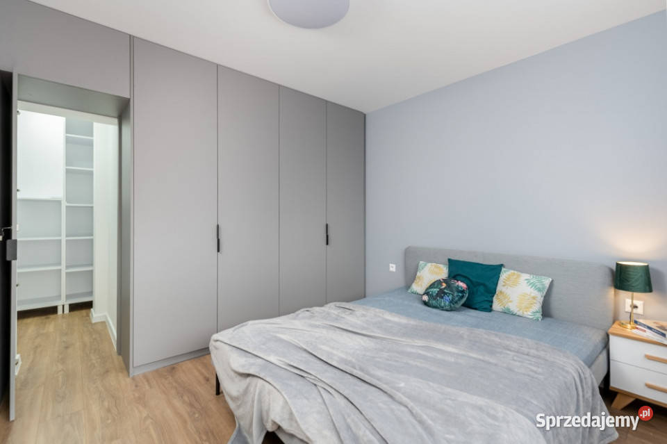 2 mieszkania w dużym lokalu Do zamieszkania Rok budowy 1979 śląskie Tychy