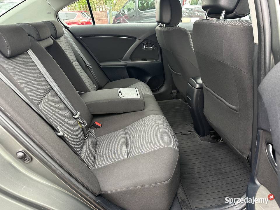 Toyota Avensis 20 D4D 126I rej 2012rSalon Warszawa