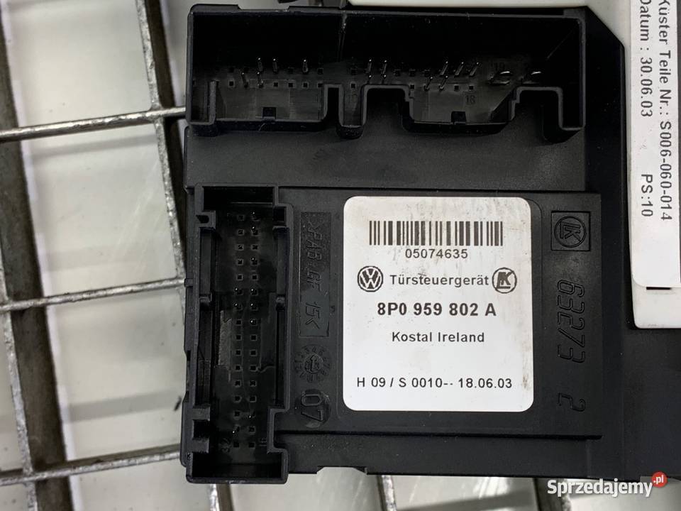 PODNOŚNIK SZYBY PRAWY PRZÓD AUDI A3 8P Hatchback osobowe sprzedam