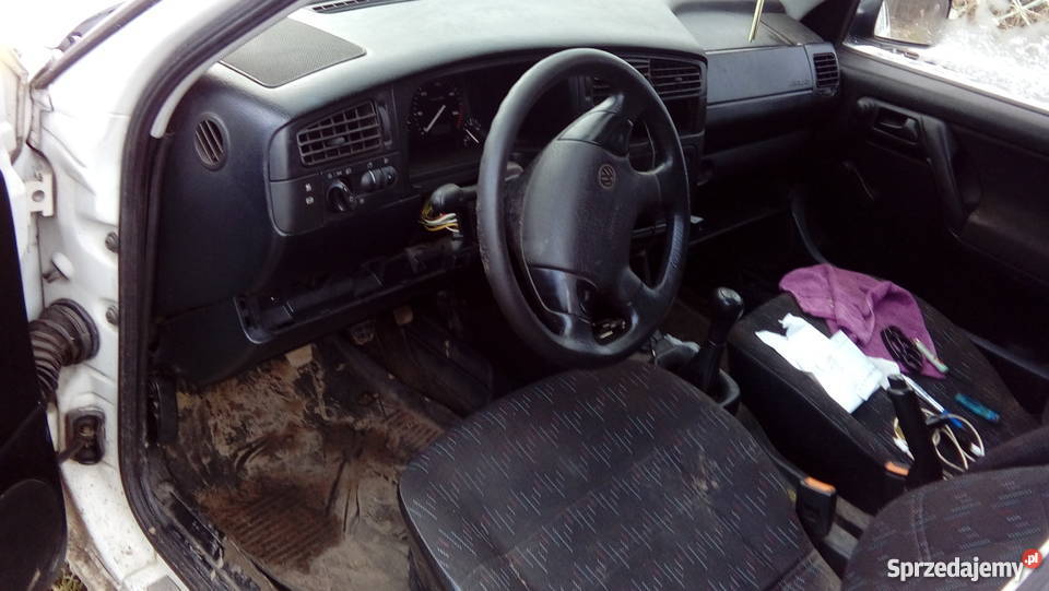 volkswagen golf 3 biały kombi w całości na pomorskie