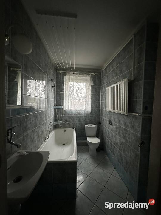 Sprzedam mieszkanie w domu i kawałek działki