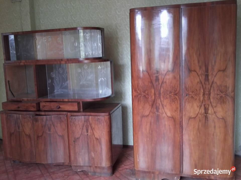 Meble z drewna w stylu lat 50 Szafy i garderoby