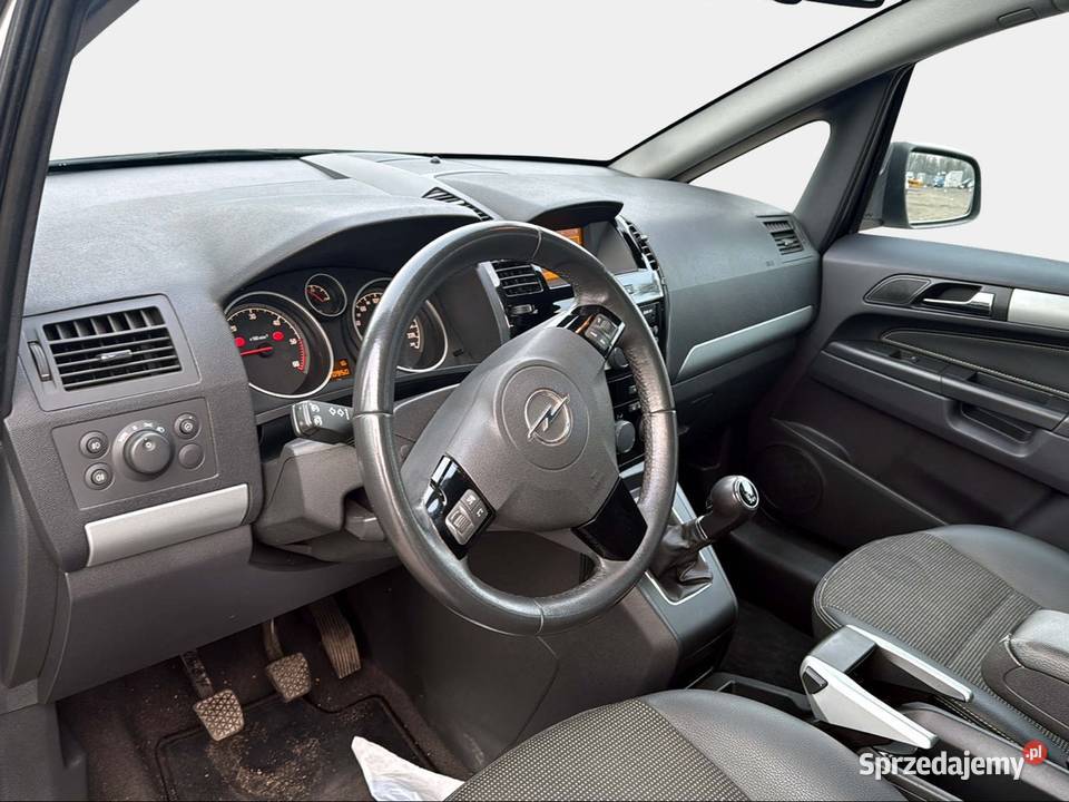Opel Zafira Bezwypadkowy drugi właściciel klimatyzacja Zabrze