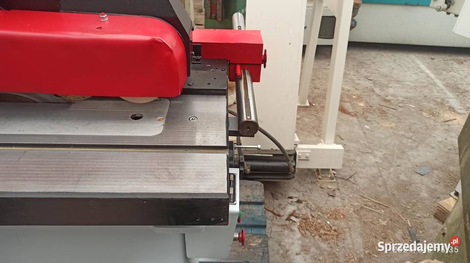 piła tarczowa z posuwem do rozpuszczania desek Produkcja Kłodawa