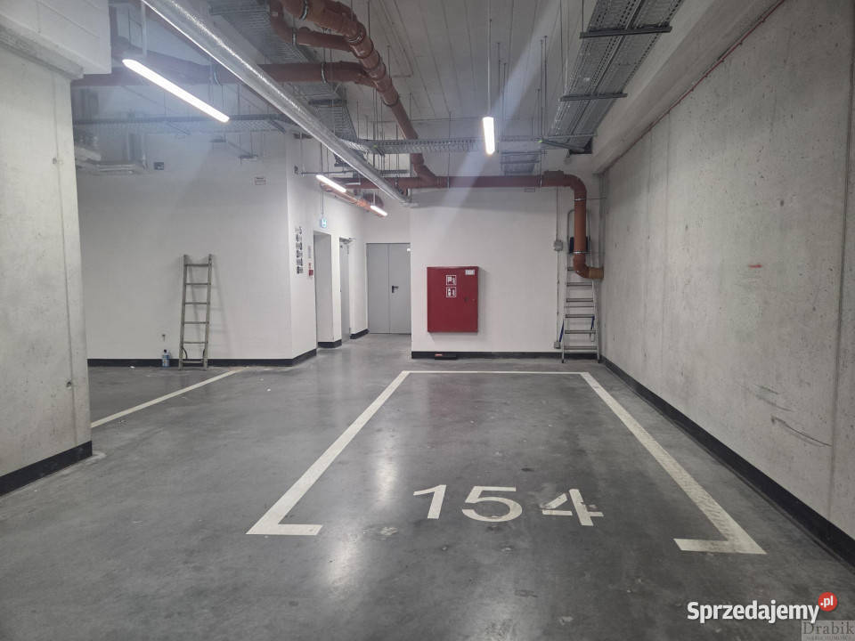 Garaż na wynajem Kraków 125m2 sprzedam