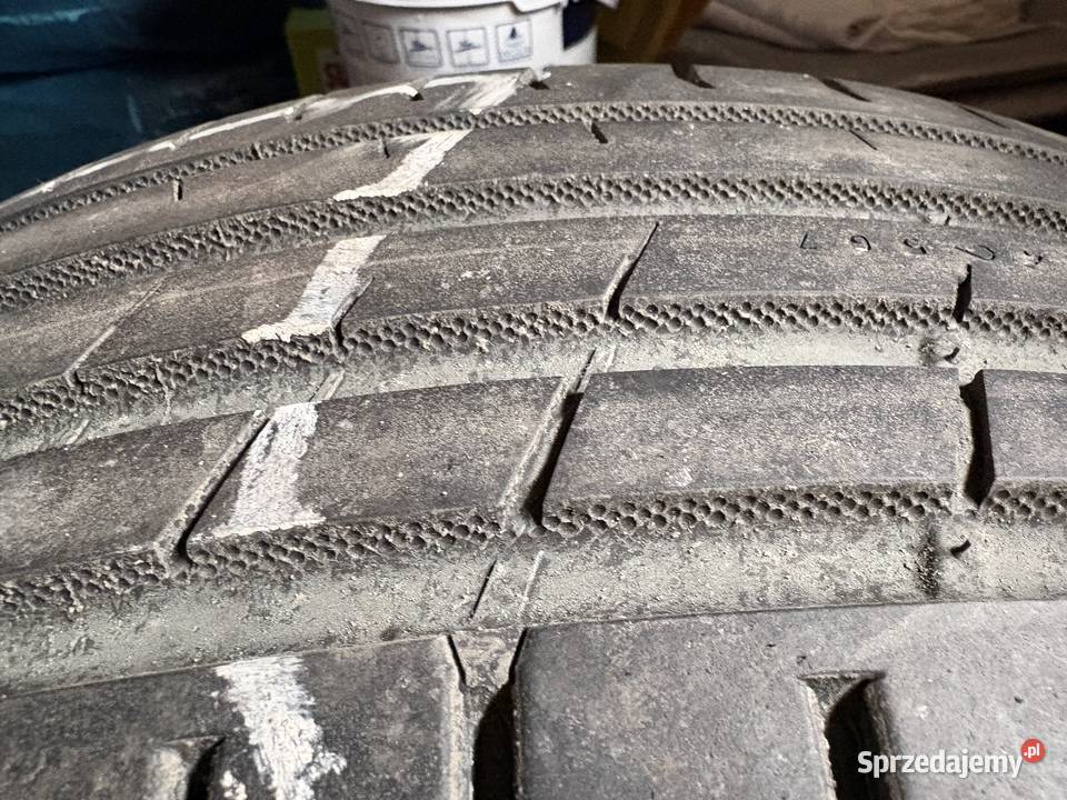 Opony letnie Nokian 2355519 mało uzywane 1 sezon pomorskie Pruszcz Gdański sprzedam