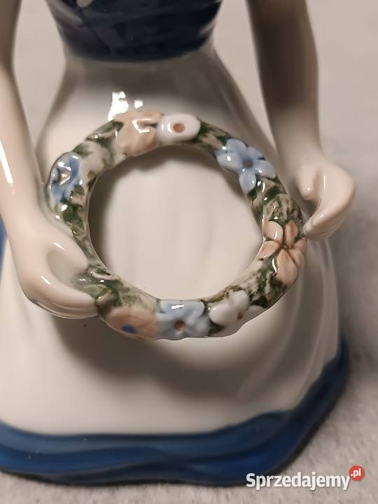 BING GRONDAHL BG Figurka 2345 Dziewczynka z Porcelana i szkło Dobrzany