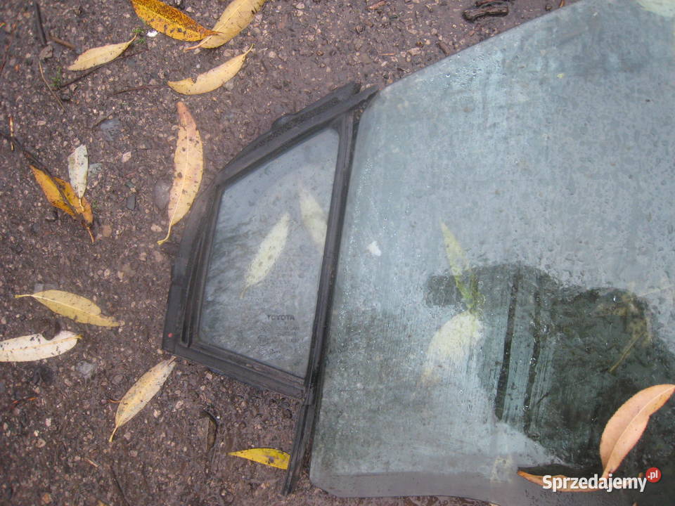 Szyba boczna prawa lewa przód drzwi Toyota Yaris Kraków