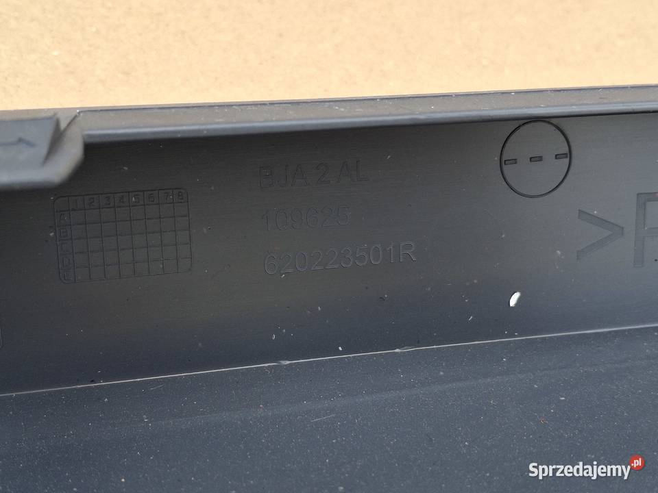 RENAULT CLIO V 5 LIFT ESPRIT LINE ZDERZAK PRZÓD sprzedam