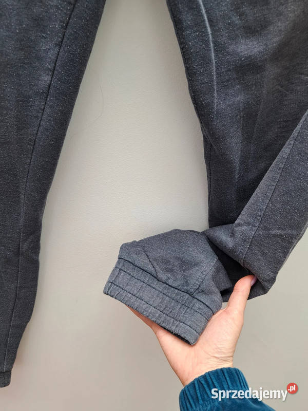 Sportowe spodnie 4F S wygodne lekkie idealne na niebieski Odzież sportowa Trąbki Wielkie