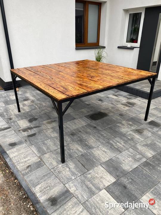 Stół ogrodowy z podwieszanymi siedziskami łódzkie Niedrzew Pierwszy