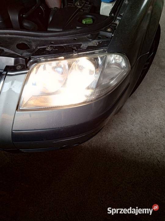 Lampy przód Hella Passat B5 osobowe Chełmża