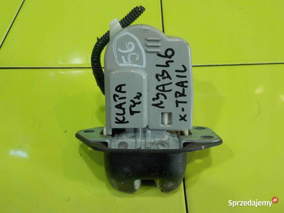 NISSAN XTRAIL II T31 08r zamek klapy tyl