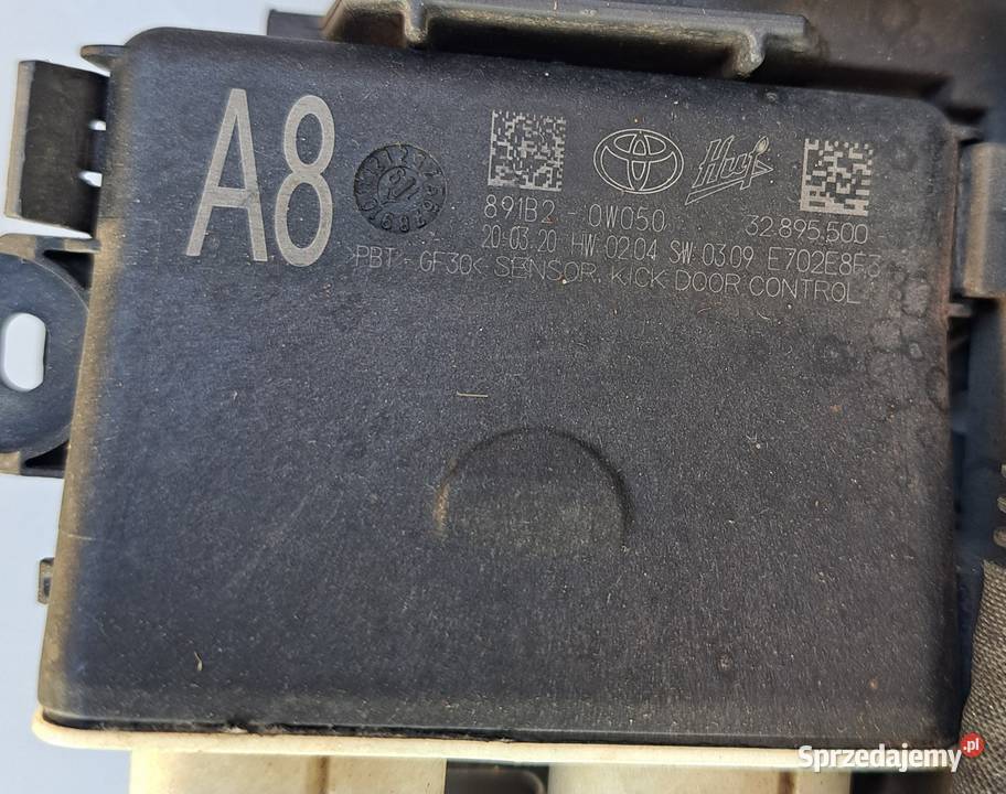 Wiązka Zderzaka Tył Toyota RAV4 V 8218242180 osobowe Mielęcin