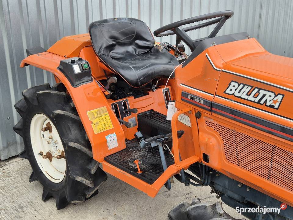 Traktorek traktor KUBOTA B114D 44 Napęd 4x4 Małuszyn