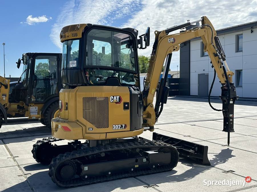 FABRYCZNIE NOWA MINIKOPARKA CATERPILLAR 3027 CR Tuliszków
