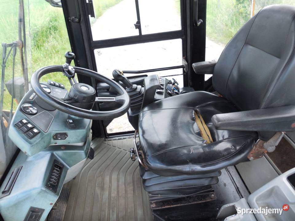 Ładowarka przegubowa Caterpillar CAT 906 7340 Lubliniec