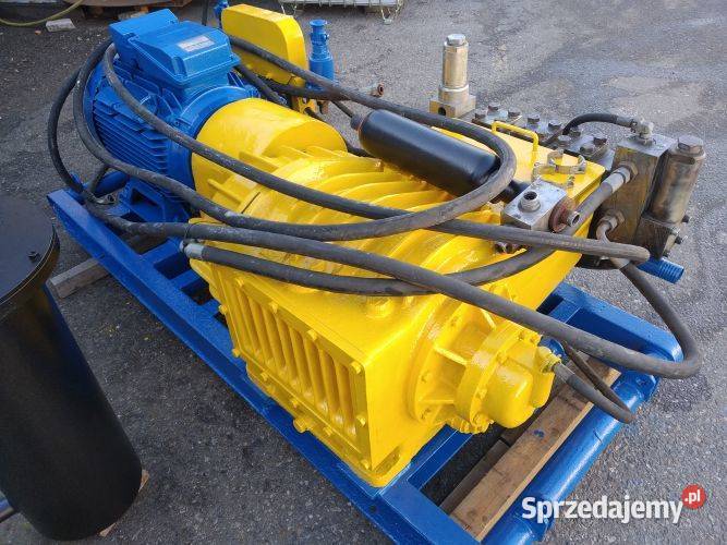 Prasa hydrauliczna bramowa PATENTUS PAT30022502 małopolskie